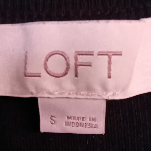 Loft ladies Half button top with lace crocheted sleeves. - Picture 3 of 5